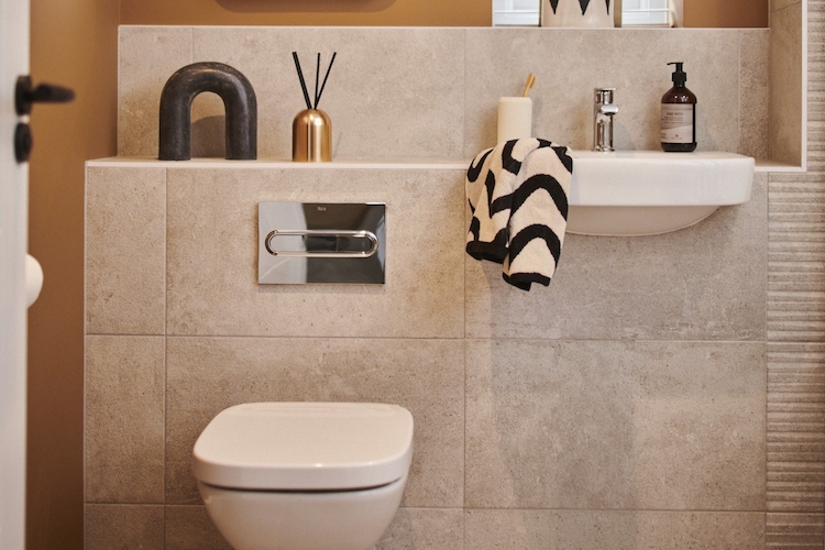 Stylish Living Slide 1