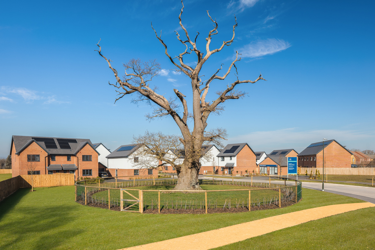 Hunts Grove External