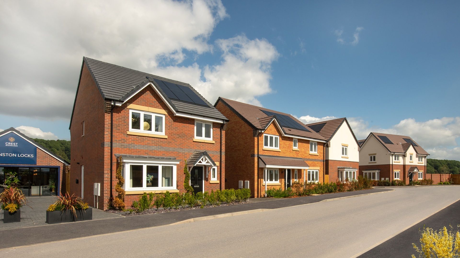 Street Scene Photography taken at Branston Locks