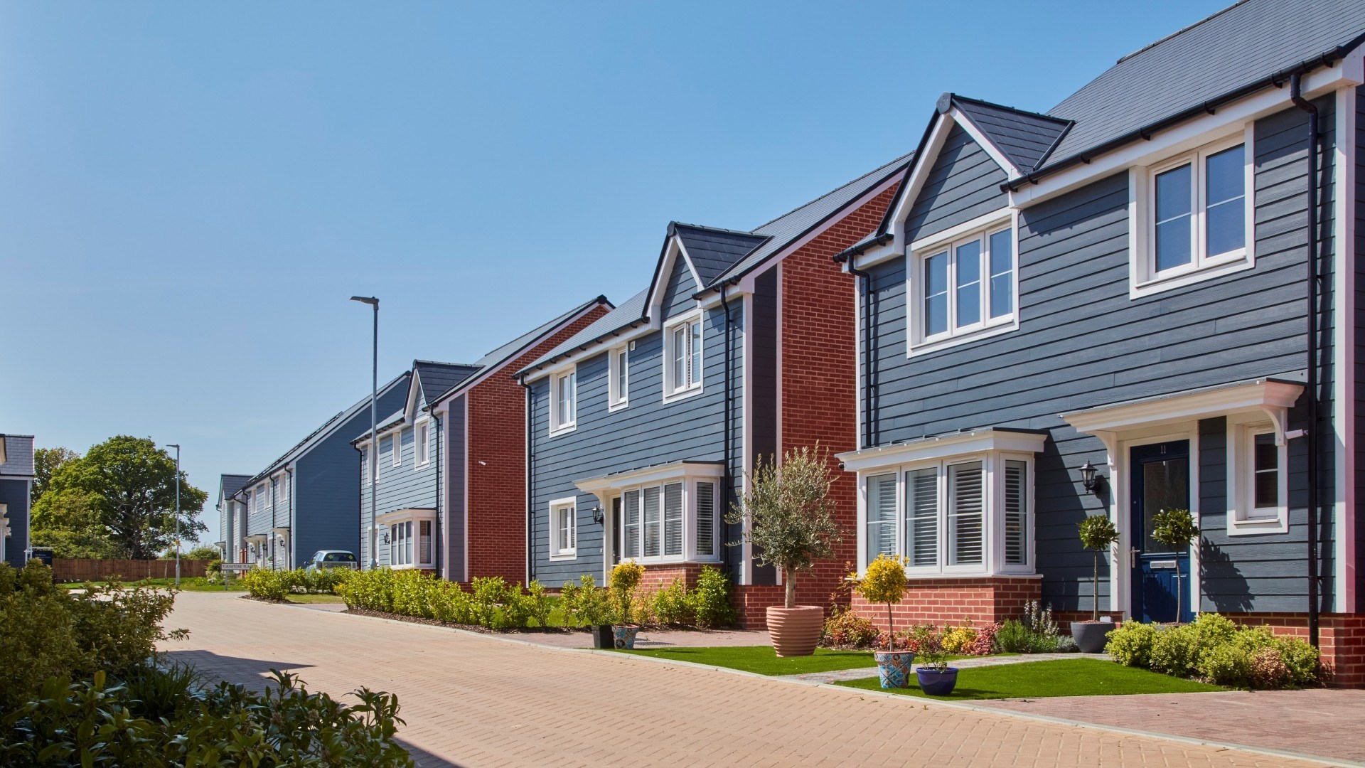 Street scene at Sevington Lakes