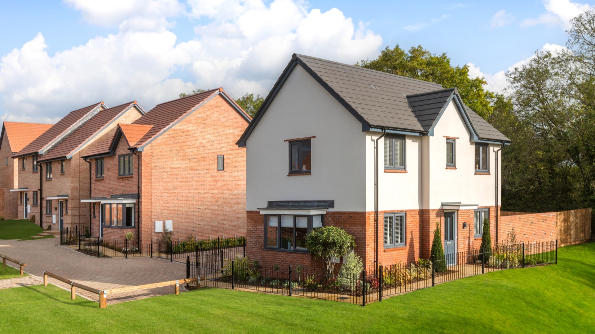 Street scene at Highbrook View
