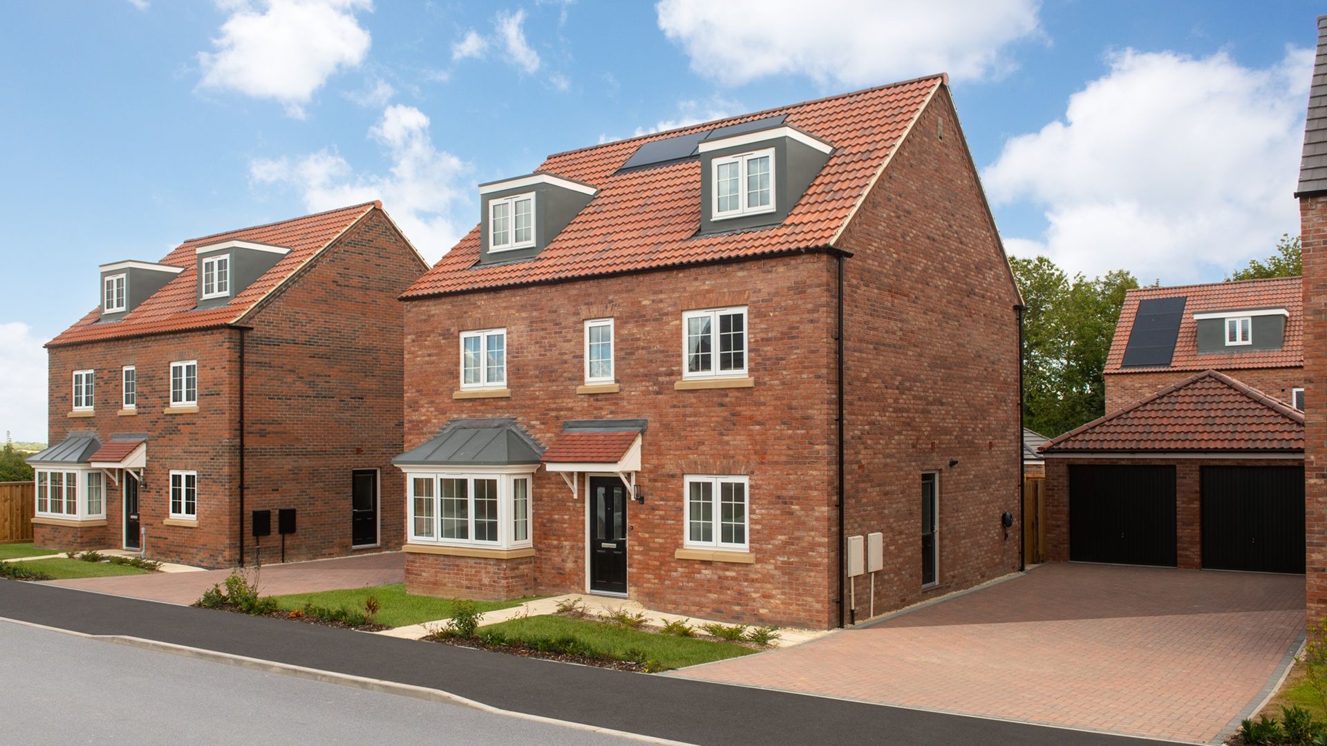 Street Scene Photography taken at Cygnet View