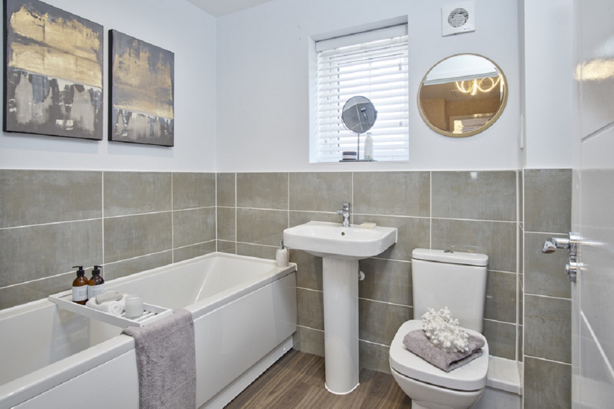 The Hatfield - Nineacres - Bathroom 1200 x 800