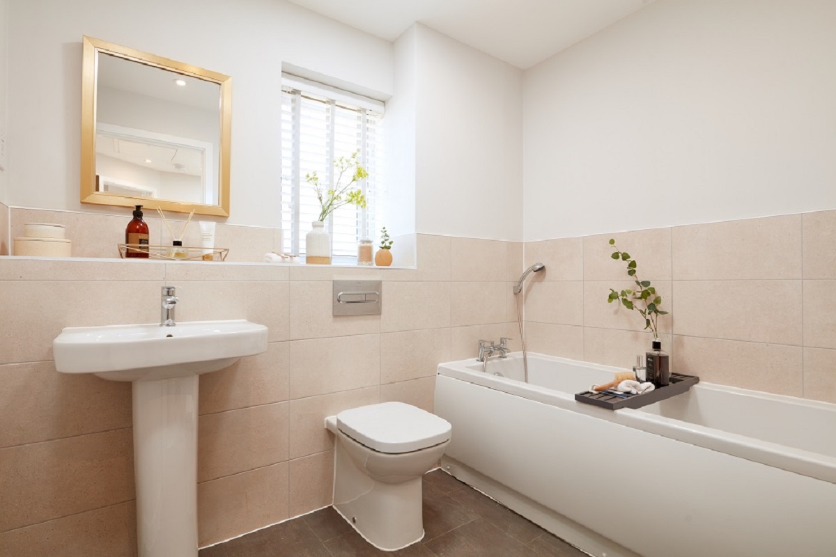 The York - Bathroom 1200 x 800