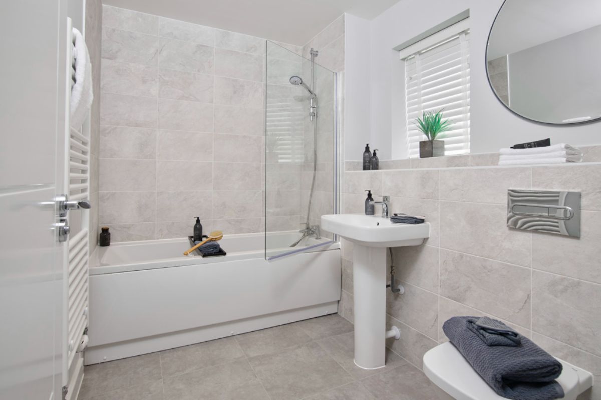 Claybourne - The Salcombe (upgraded bathroom)