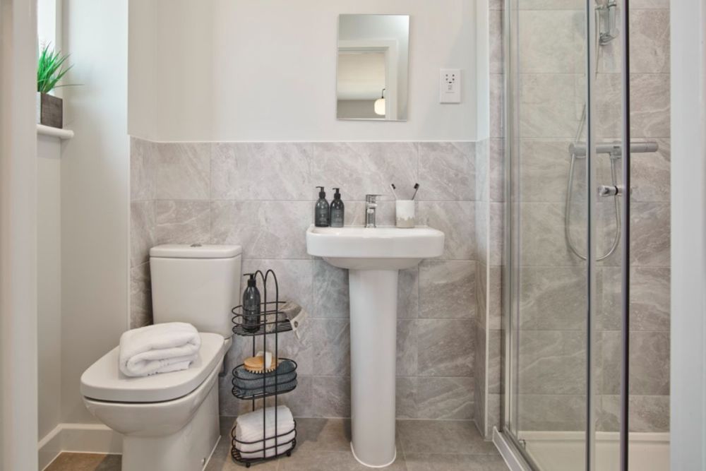 8. Crest Nicholson at Malabar - The Dartford - Internals - En Suite