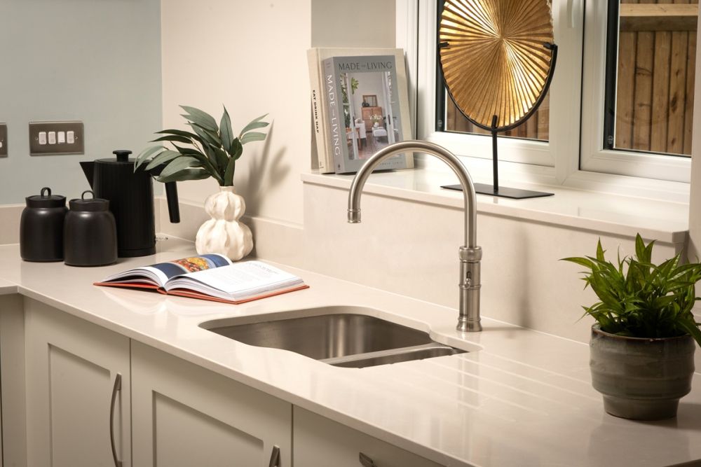 3. Dalton Gardens - The Farnhill - Internals - Kitchen 1