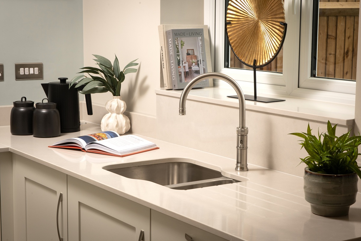3. Dalton Gardens - The Farnhill - Internals - Kitchen 1