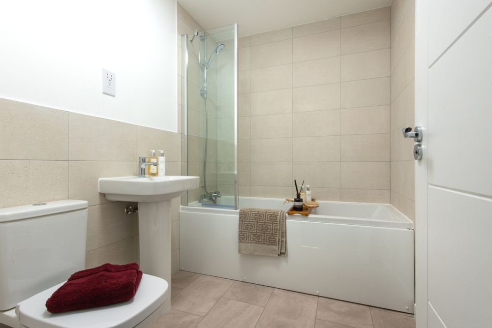 8. Crest Nicholson at Malabar - The Oxford - Internals - Bathroom