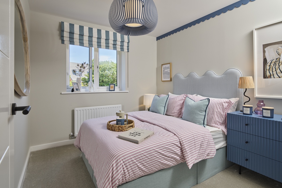 https://www.crestnicholson.com/8. Ludlow Green - The Chesham - Internals - Bedroom 2