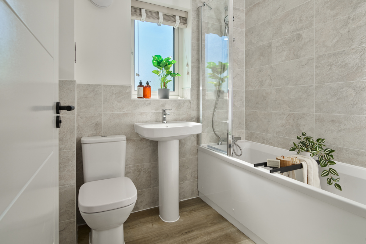Typical bathroom from another Crest Nicholson Development 