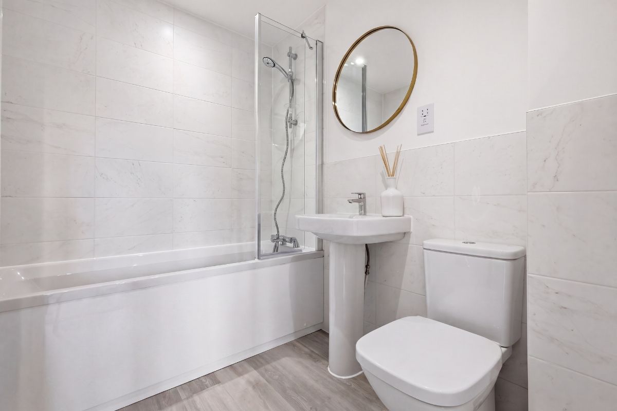 The Weald, 2 bedroom maisonettes for sale at Arden Oaks, Brentwood