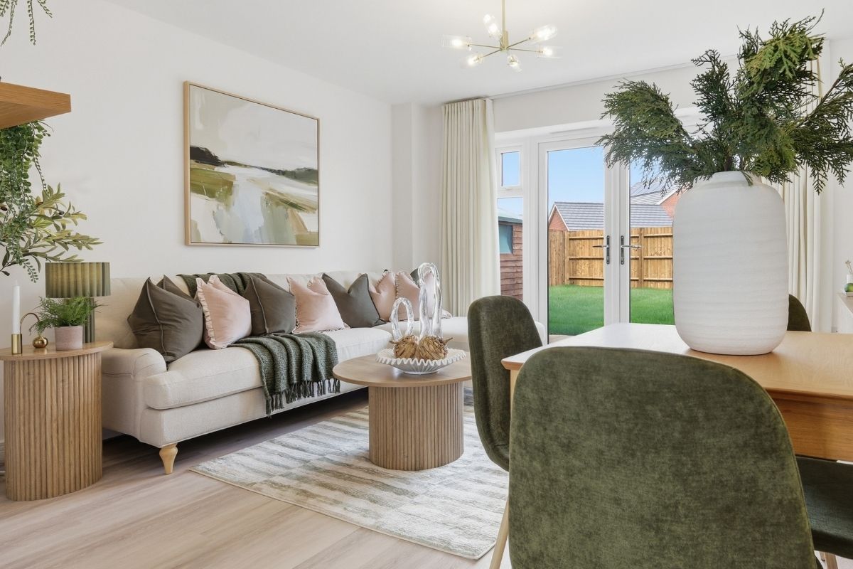 The Weald, 2 bedroom maisonettes for sale at Arden Oaks, Brentwood