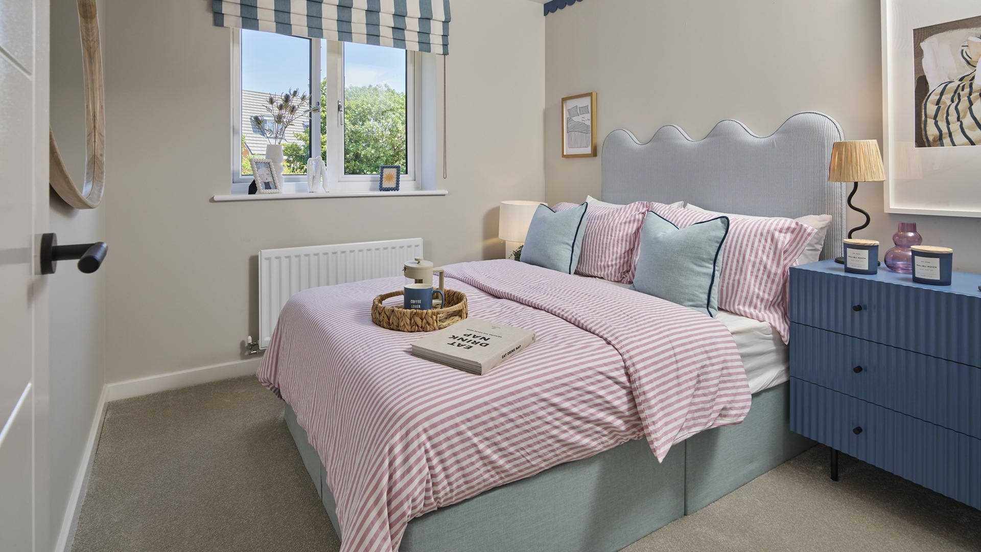 1. Ludlow Green - The Chesham - External - Photo