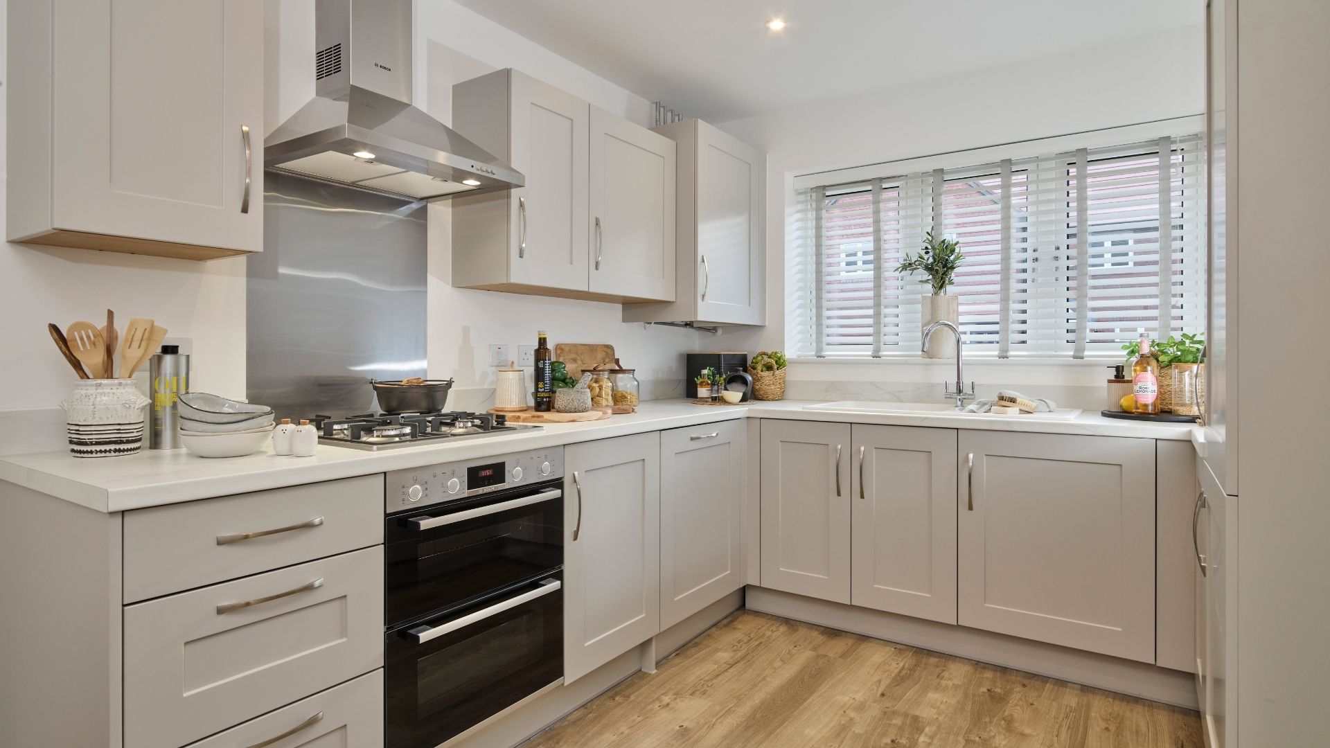 The Weald, 2 bedroom maisonettes for sale at Arden Oaks, Brentwood