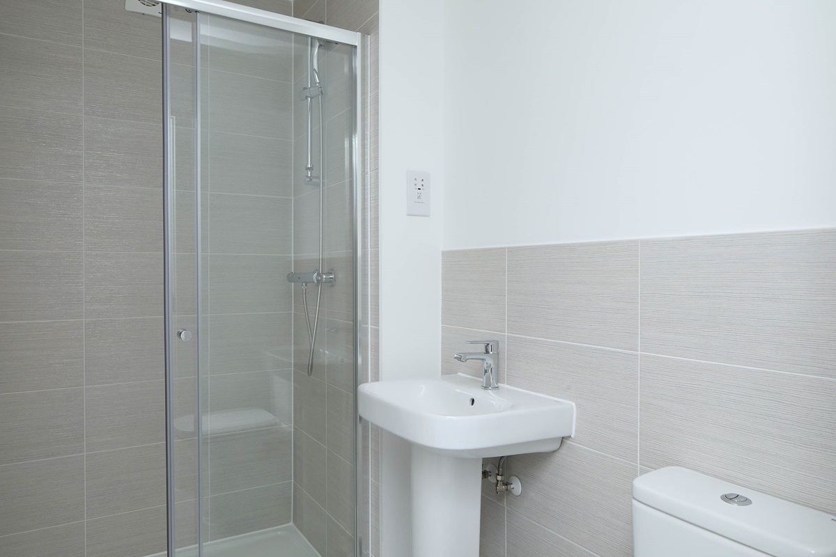 WHIXLEY - PLOT 33 
