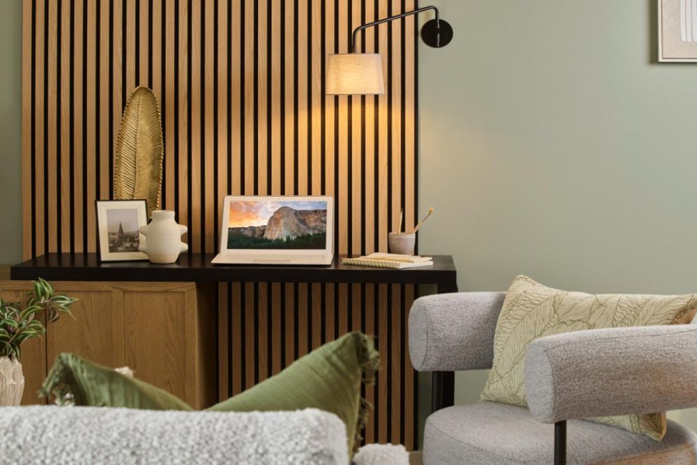 Catteshall Court Show Apartment 