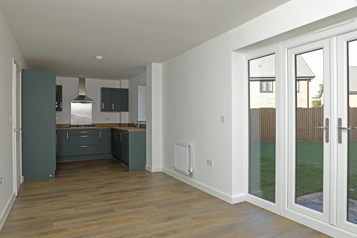 HOME 93 - THE WINDSOR