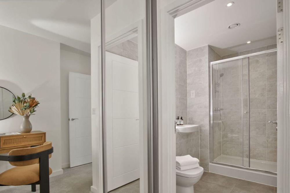 Campbell Wharf 2 bed apartment 