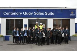 Geography students enjoy field trip to Centenary Quay